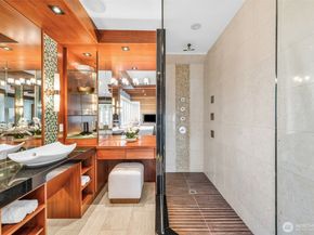15423 SE 58th St, Bellevue WA 98006