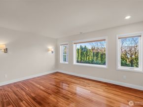 15423 SE 58th St, Bellevue WA 98006