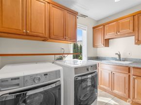 15423 SE 58th St, Bellevue WA 98006