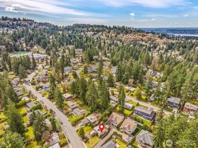 3953 153rd Avenue SE, Bellevue WA 98006