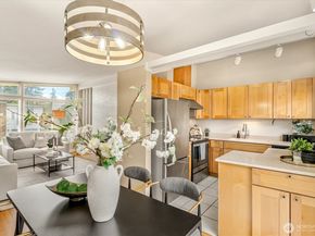 3953 153rd Avenue SE, Bellevue WA 98006