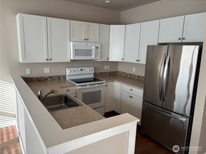 26787 Red Maple Lane NE, Kingston WA 98346