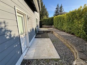 26787 Red Maple Lane NE, Kingston WA 98346
