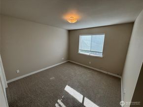 26787 Red Maple Lane NE, Kingston WA 98346
