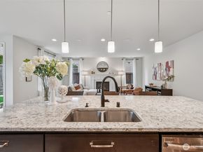 104 175th Place SE, Bothell WA 98012