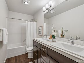 104 175th Place SE, Bothell WA 98012