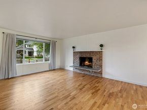 16610 SE 24th Street, Bellevue WA 98008