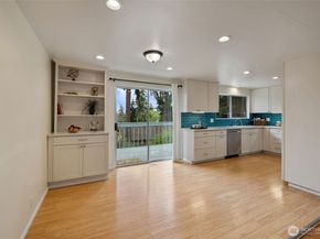 16610 SE 24th Street, Bellevue WA 98008