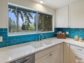 16610 SE 24th Street, Bellevue WA 98008