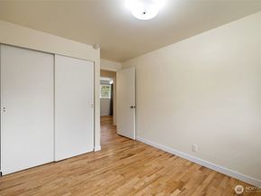 16610 SE 24th Street, Bellevue WA 98008