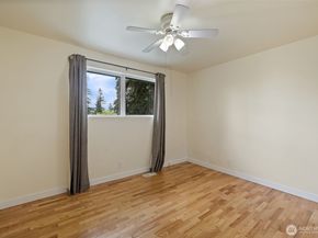 16610 SE 24th Street, Bellevue WA 98008