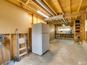 16610 SE 24th Street, Bellevue WA 98008