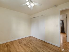 16610 SE 24th Street, Bellevue WA 98008