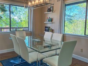 9550 132nd Avenue SE, Renton WA 98059