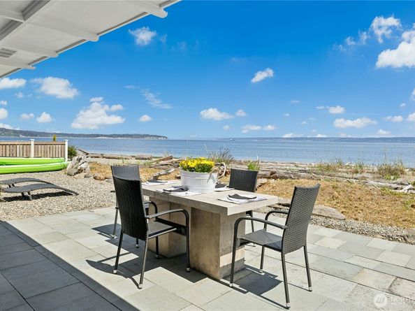 15628 Point Monroe Drive NE, Bainbridge Island WA 98110