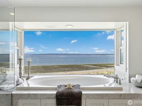 15628 Point Monroe Drive NE, Bainbridge Island WA 98110