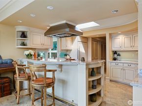 101 99th Avenue NE 301, Bellevue WA 98004