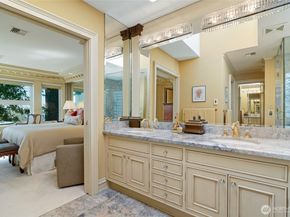 101 99th Avenue NE 301, Bellevue WA 98004