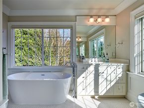 2736 34th Avenue S, Seattle WA 98144