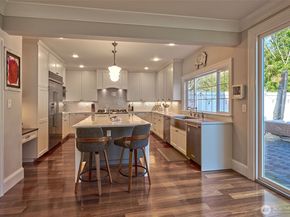 2736 34th Avenue S, Seattle WA 98144