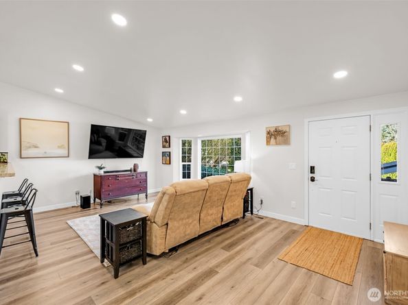4926 120th Place SE, Everett WA 98208