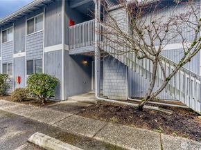 9115 1st Place NE 2, Lake Stevens WA 98258