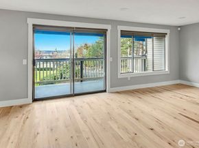 6527 106th Avenue NE 10, Kirkland WA 98033