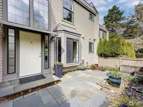 6527 106th Avenue NE 10, Kirkland WA 98033