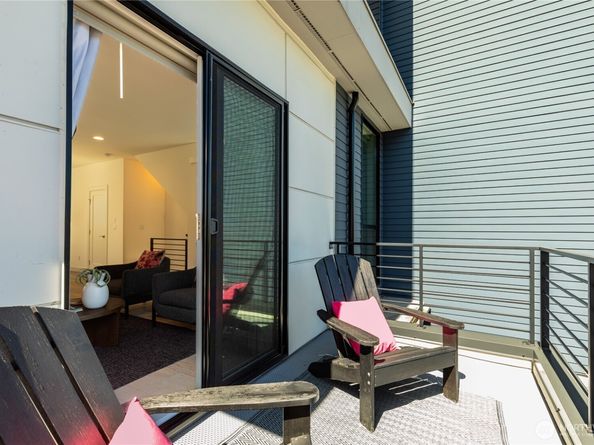 1431 22nd Avenue, Seattle WA 98122
