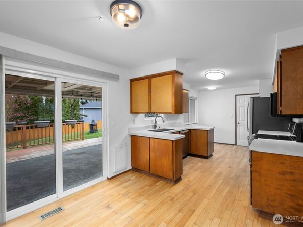 11815 SE 206th Street, Kent WA 98031