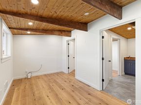 27830 Manzanita Beach Road SW, Vashon WA 98070