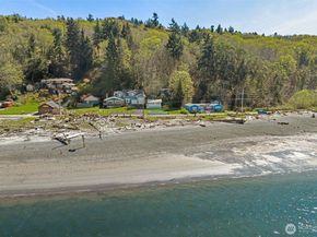27830 Manzanita Beach Road SW, Vashon WA 98070