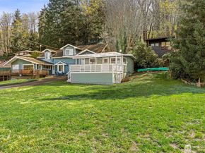 27830 Manzanita Beach Road SW, Vashon WA 98070