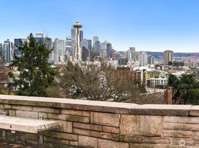 522 W Mercer Place 401, Seattle WA 98119