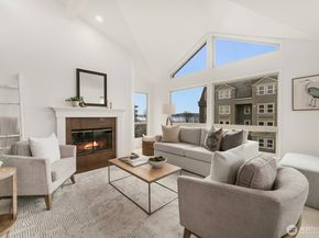 522 W Mercer Place 401, Seattle WA 98119