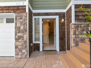 205 Avenue E B, Snohomish WA 98290