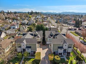 205 Avenue E B, Snohomish WA 98290