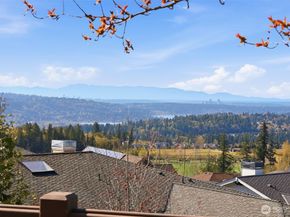 2734 NE Daphne Street, Issaquah WA 98029