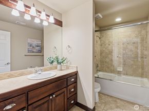 2734 NE Daphne Street, Issaquah WA 98029