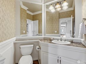 2734 NE Daphne Street, Issaquah WA 98029