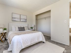 15836 SE Fairwood Boulevard, Renton WA 98058