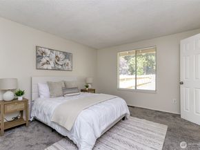 15836 SE Fairwood Boulevard, Renton WA 98058