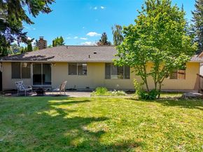 15836 SE Fairwood Boulevard, Renton WA 98058