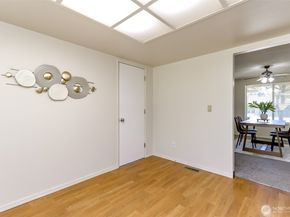 15836 SE Fairwood Boulevard, Renton WA 98058
