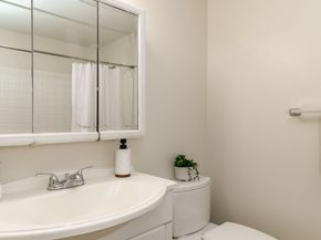 15836 SE Fairwood Boulevard, Renton WA 98058
