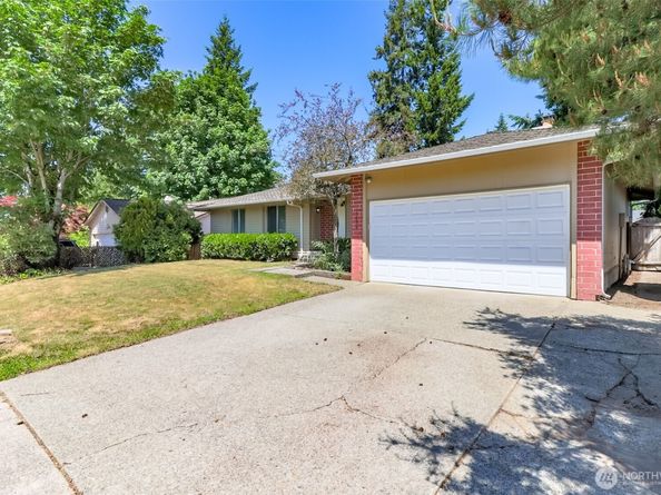 15836 SE Fairwood Boulevard, Renton WA 98058