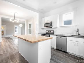 6753 14th Avenue NW, Seattle WA 98117