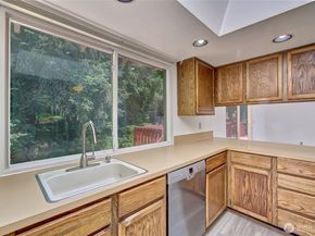 7079 NE 163rd Street, Kenmore WA 98028