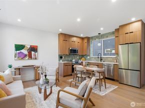 11733 Durland Avenue NE B, Seattle WA 98125