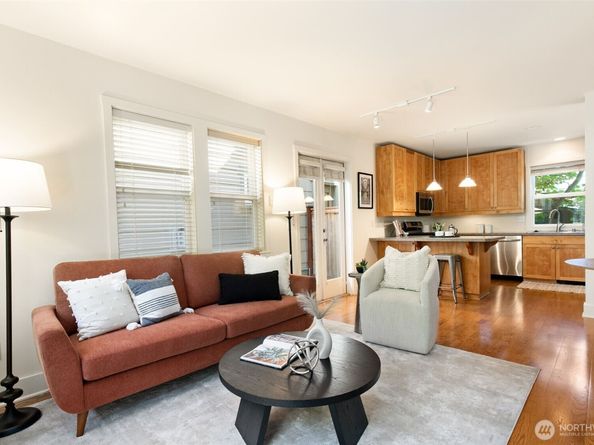 6318 5th Avenue NE C, Seattle WA 98115